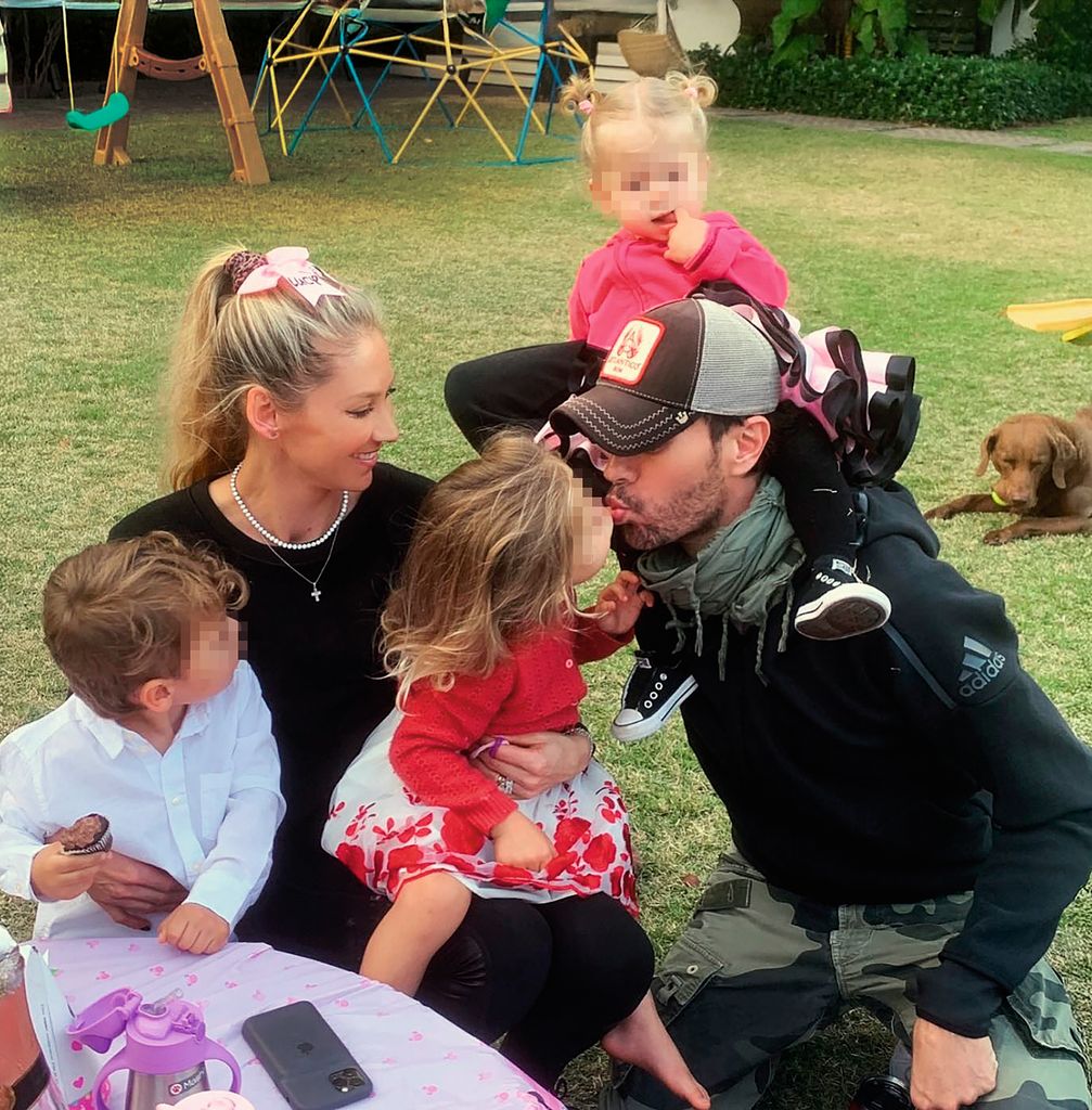 Gran Sorpresa en la familia Iglesias Enrique y Anna Kournikova  esperan su cuarto HIJO