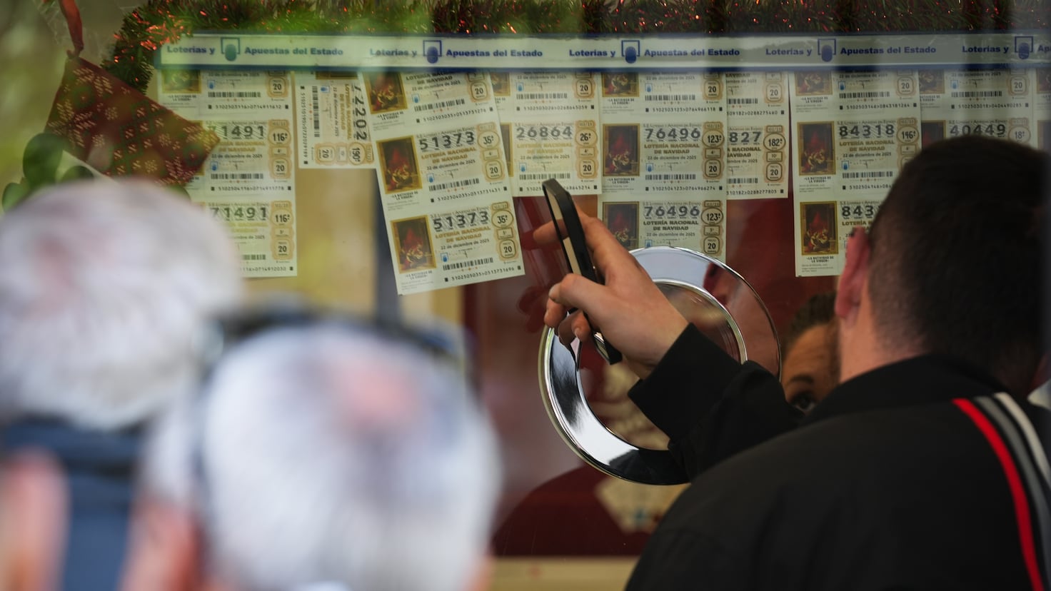 Lotería de Navidad 2025, última hora del sorteo en directo: horarios, búsqueda de números y todas las noticias