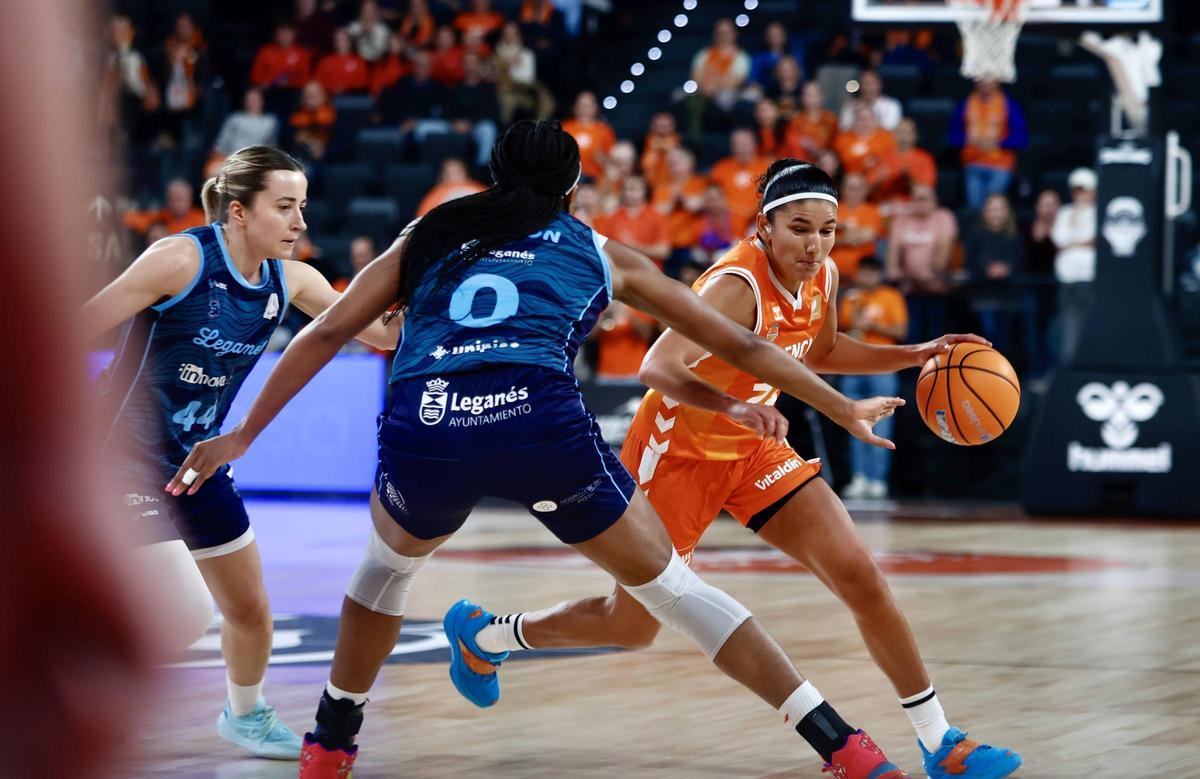 Valencia. VLC SPD. Partido valencia Basket femenino - Leganes