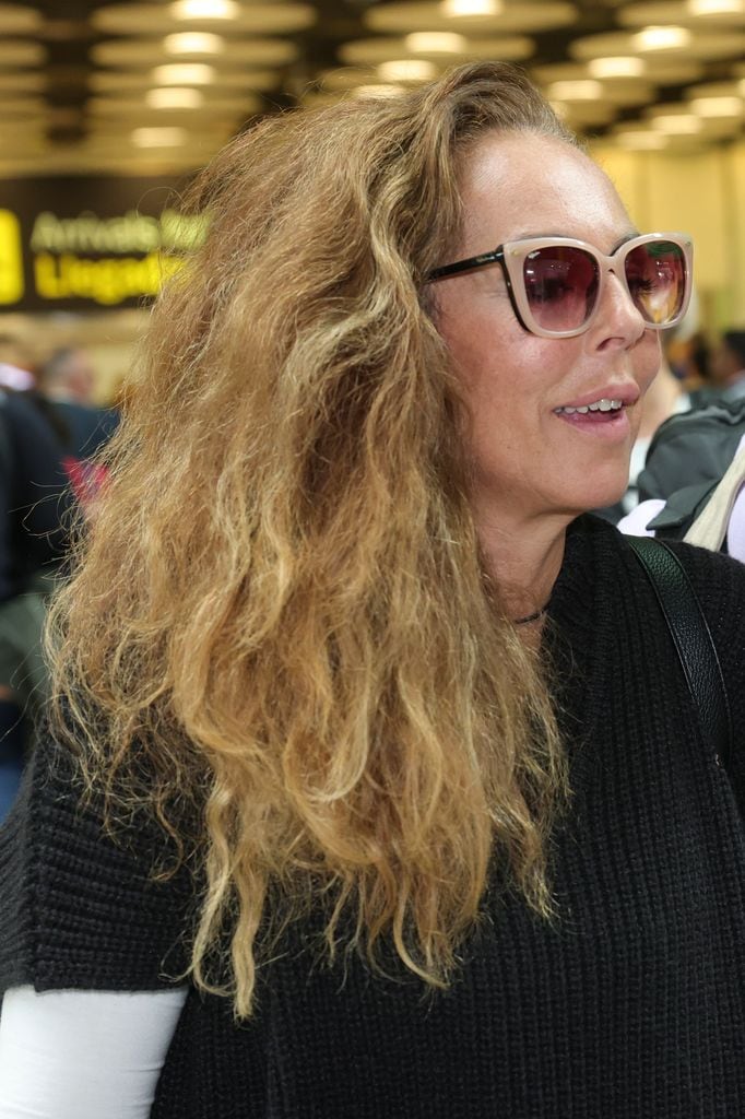Rocio Carrasco regresa a Madrid tras el rodaje de 'Hasta el fin del mundo' 
