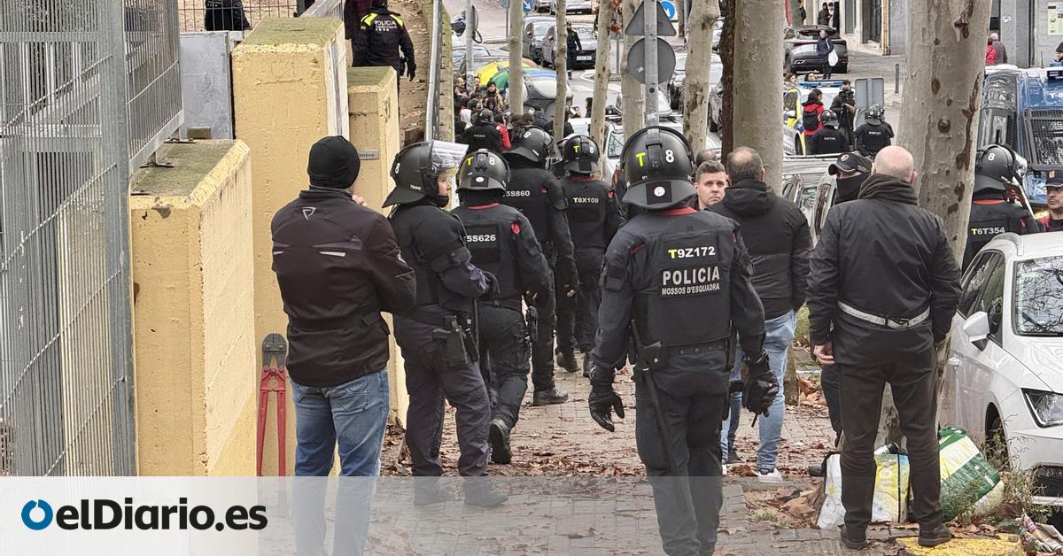 El Govern y las ONG de Badalona alcanzan un acuerdo al margen de Albiol para acoger a los migrantes desalojados