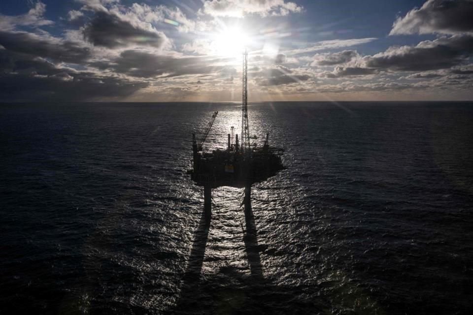 El Brent y el WTI han bajado un 18% y 20%, respectivamente, en lo que va del año.