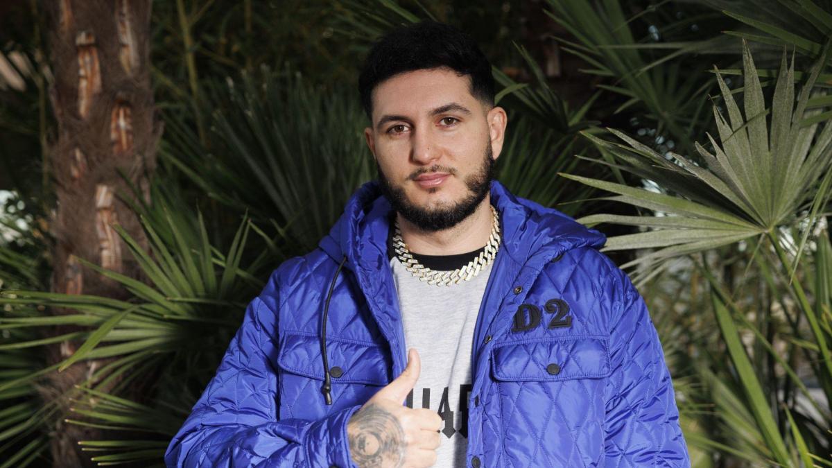 su respuesta, para que muchos se lo metan en la cabeza