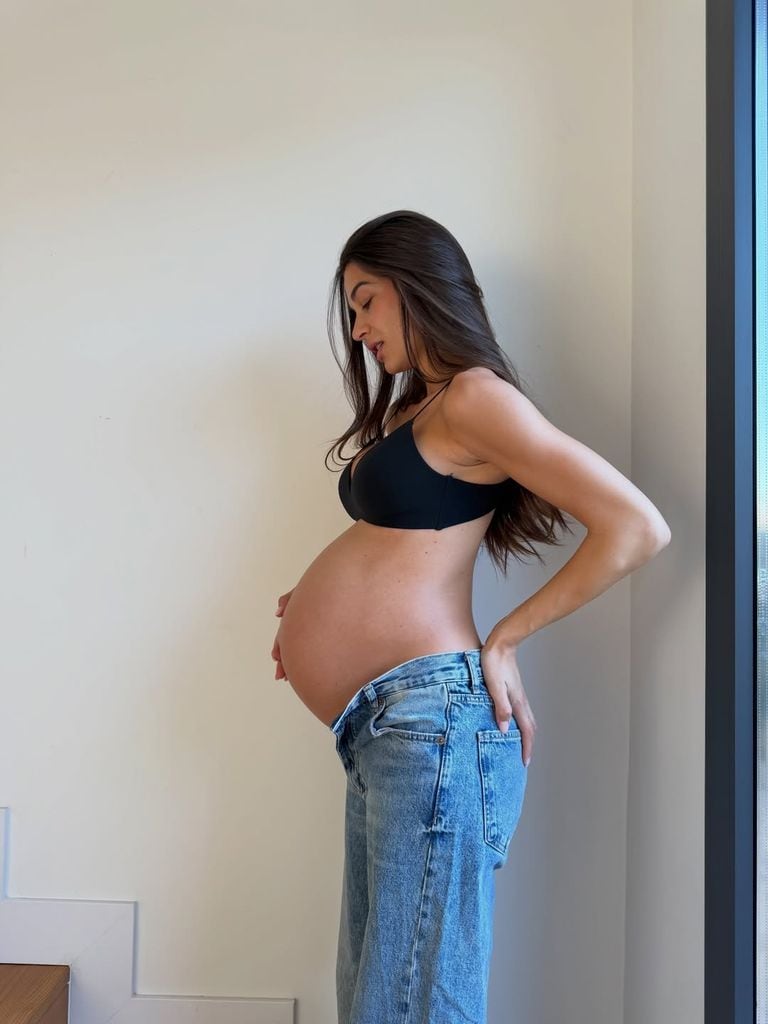 Estela Grande muestra su avanzado estado de gestación