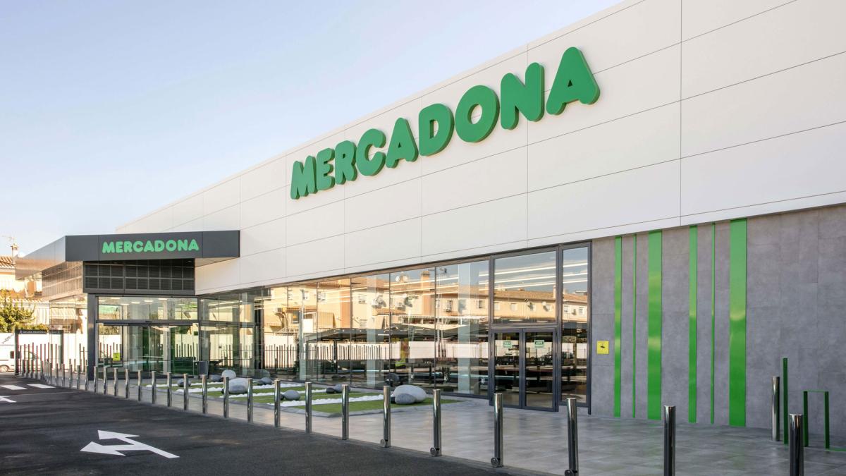 Los trabajadores de Mercadona tendrán una semana más de vacaciones y otra paga extra