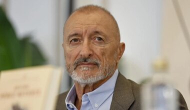 Pérez-Reverte se rinde ante esta joya sobre el ascenso del fascismo disponible en streaming: "Magnífica"