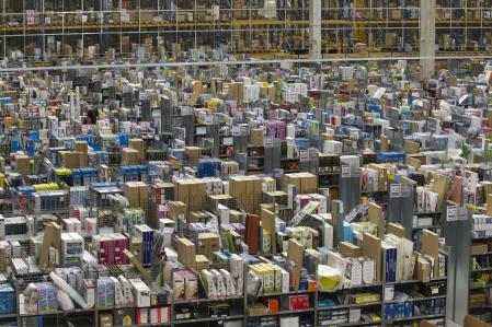 Almacén de Amazon en Madrid en una imagen de archivo