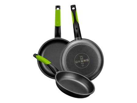 BRA Prior Set de 3 Sartenes, 18-22-26 cm, Aluminio Fundido Antiadherente, con Dos Salvamanteles Safe Verdes, Aptas para Todo Tipo de Cocinas Incluida Inducción