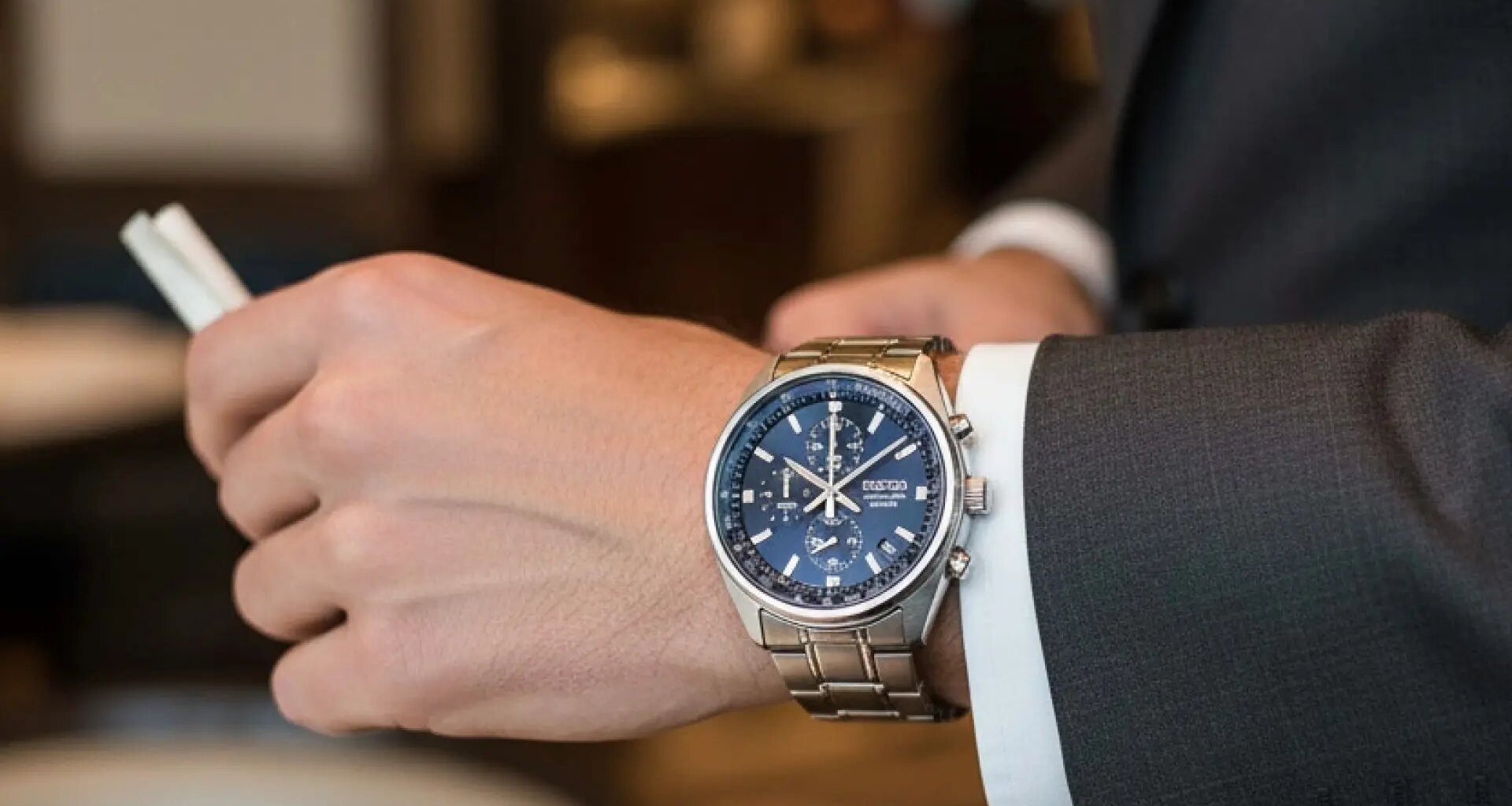 este sobrio reloj no pasa de moda y arrasa en las rebajas