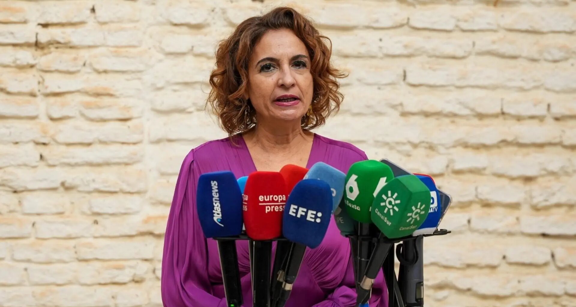 La UCO y la UDEF registran empresas públicas tras las detenciones de Leire Díez, Vicente Fernández y Antxon Alonso