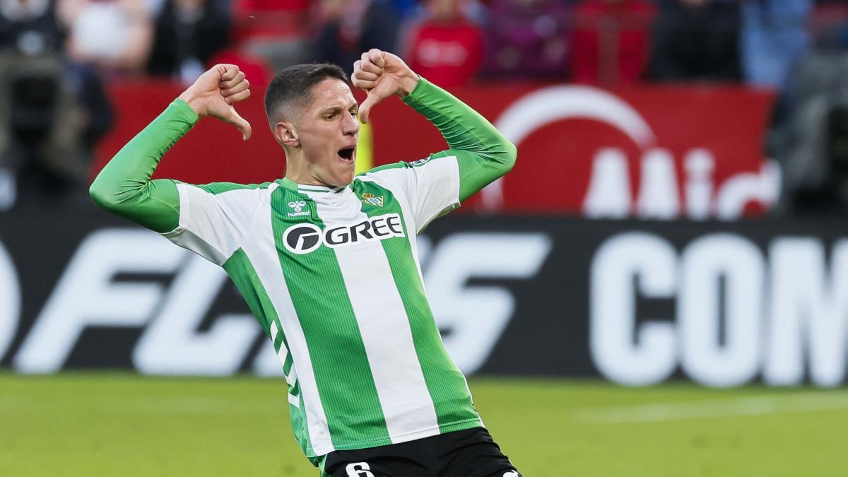 El Betis rompe su maleficio en Nervión siete años después