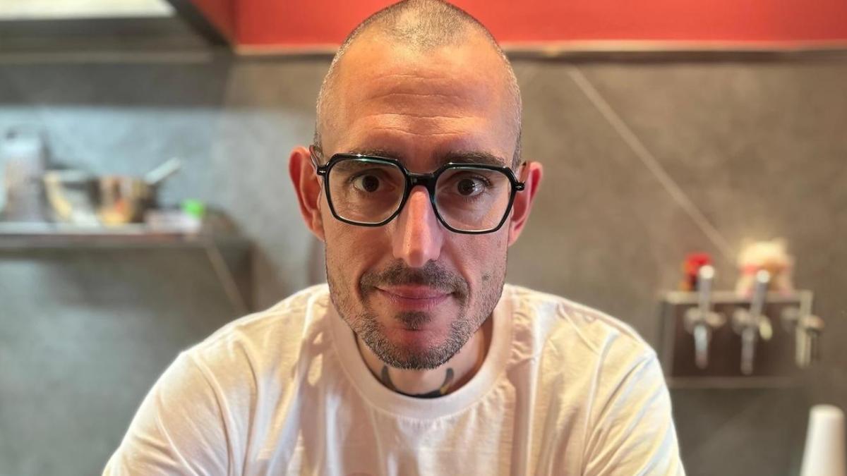 “No tengo carta de vinos, al cliente le doy un Excel; cuando ve 700 líneas con referencias se sorprende, pero se deja recomendar”