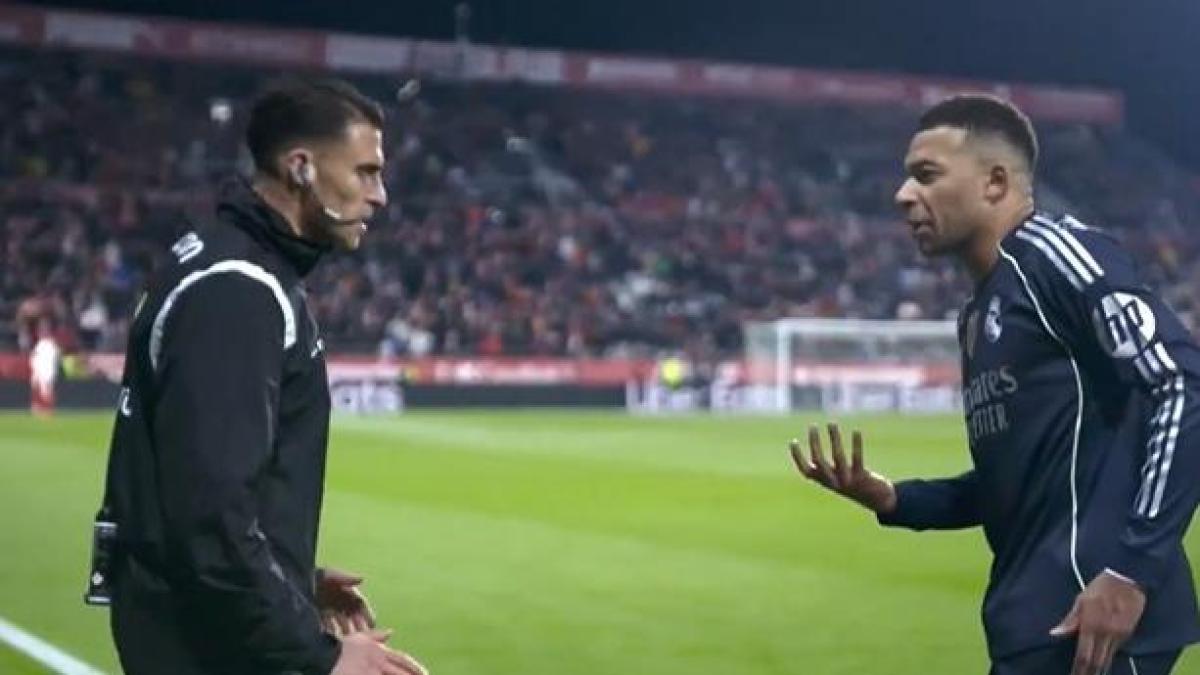 Así fue el calentón de Kylian Mbappé con el cuarto árbitro: "¡Mírame cuando te hablo!"