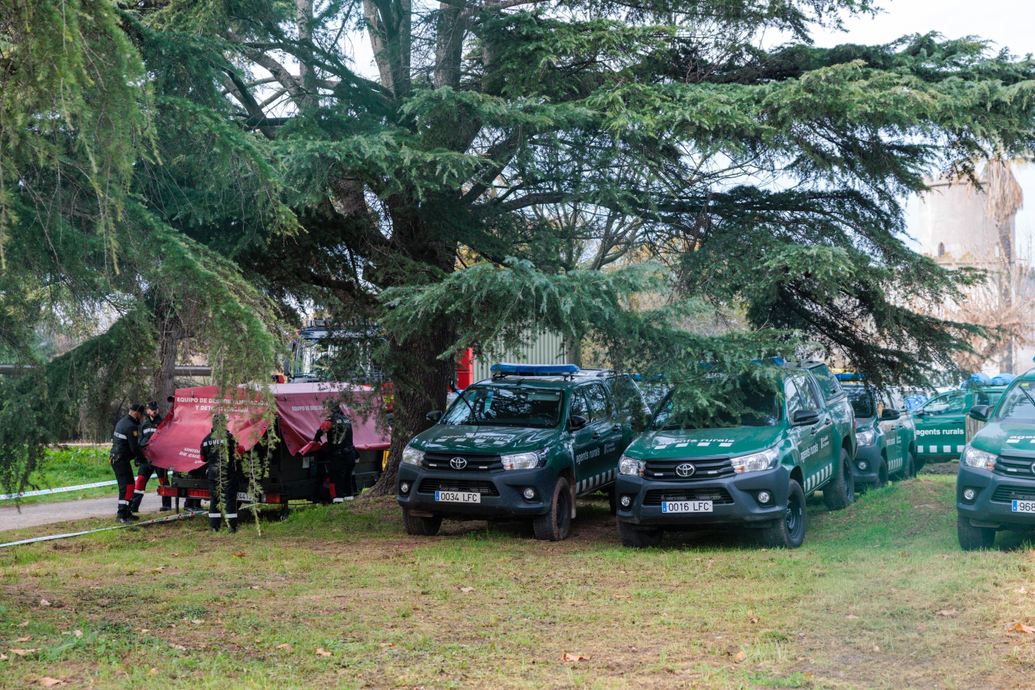 Efectivos de emergencias se concentran en Collserola