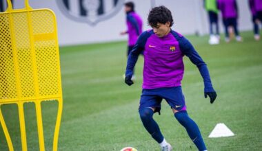 Adrián Guerrero se suma a Shane Kluivert para competir por el '9' del Barça Atlètic