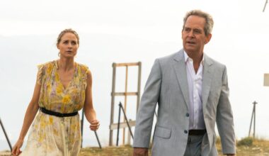 'The Iris Affair', un thriller tan delirante que cuesta de creer