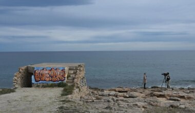 Prisión para la madre del niño de 4 años hallado muerto en una playa de Almería y su pareja