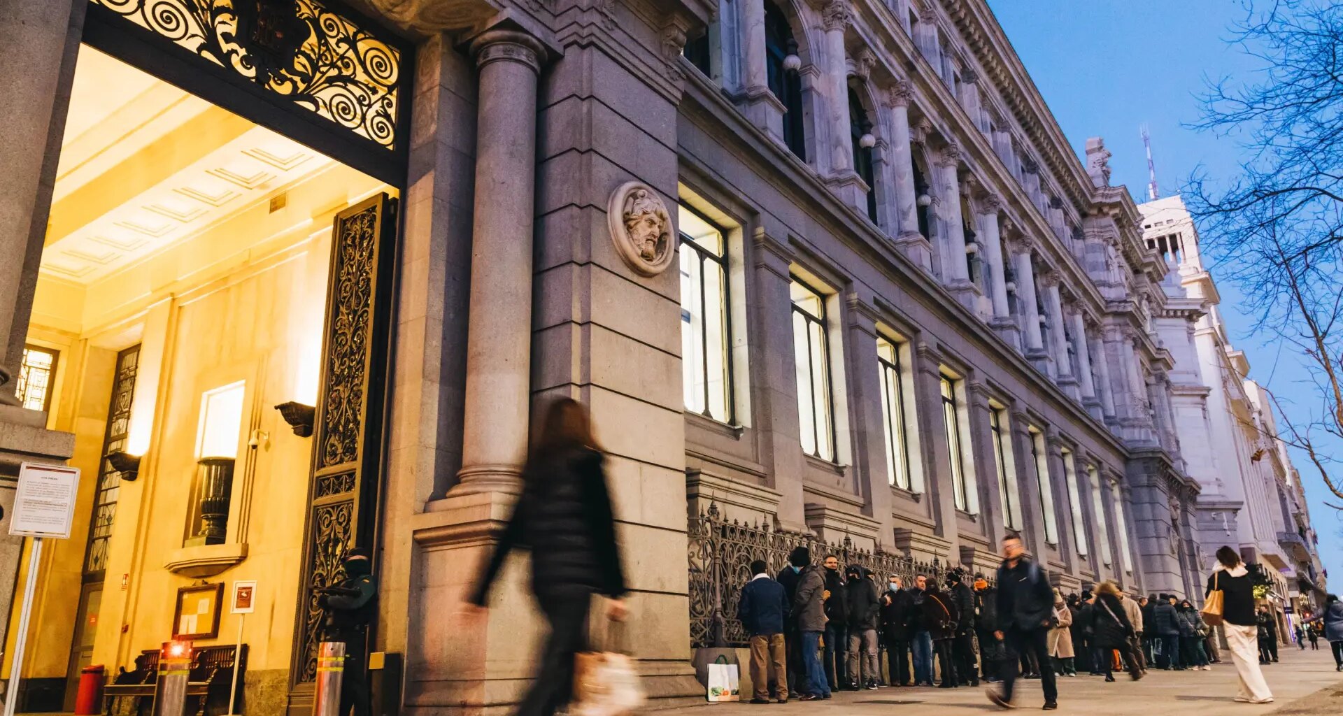 La fiebre por las Letras del Tesoro se desinfla y el ahorrador particular empieza a refugiarse en Bonos en busca de mayor rentabilidad