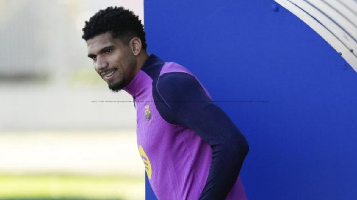 El Barça acudirá al mercado de enero si Araujo no se recupera