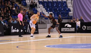 Jofresa, con el balón junto a la línea de tres puntos, donde estuvo muy acertado.