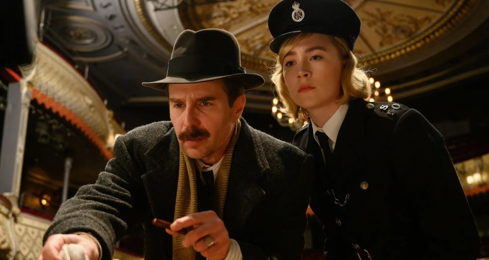 Si te gusta 'Puñales por la espalda', no te pierdas esta deliciosa comedia de misterio disponible en Disney+