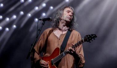 una empresa musical y otra agrícola en su tierra, Extremadura