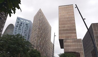 “Abuelo, ¡el edificio se ha roto!”