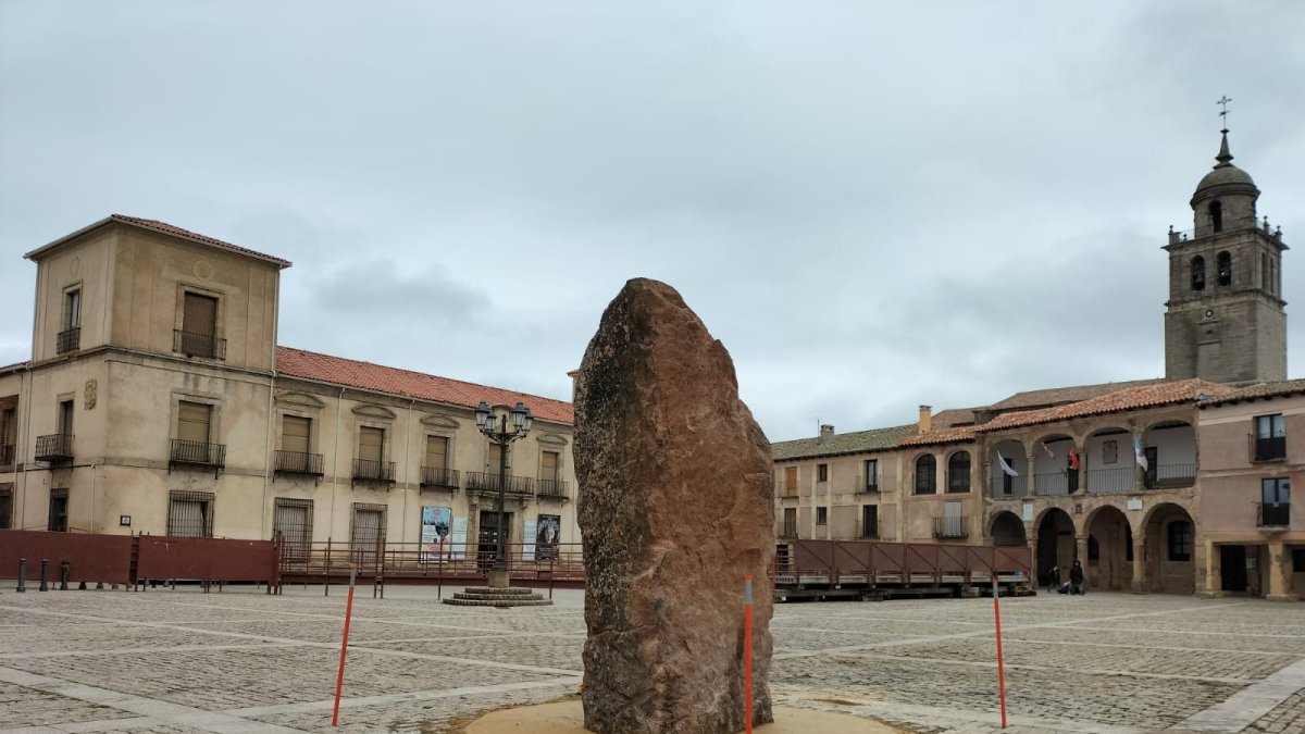 Piedra sobre la que irá el busto del Toro Jubilo.