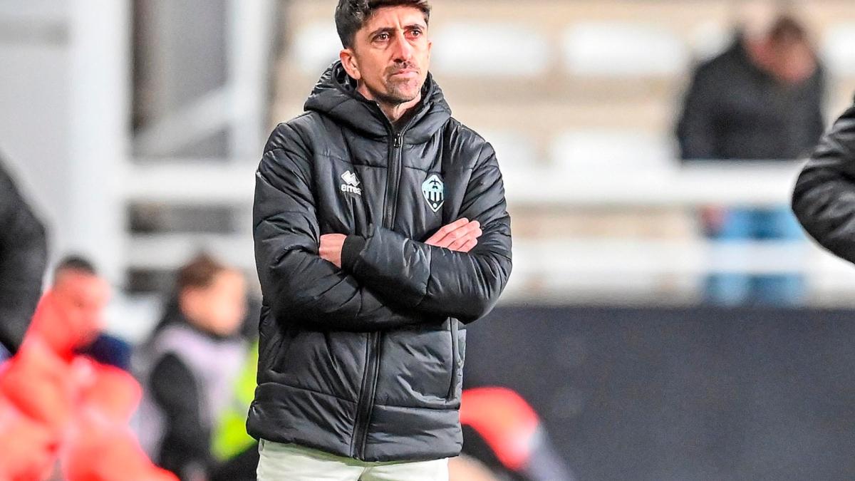 Pablo Hernández estalla contra la actuación del VAR en Cádiz