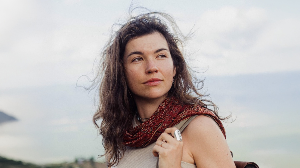 Eva zu Beck, mujer joven que vive en las montañas