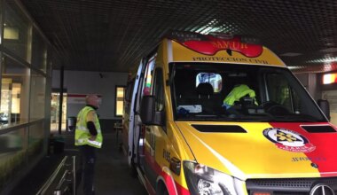 un joven de 17 años y un hombre de 63