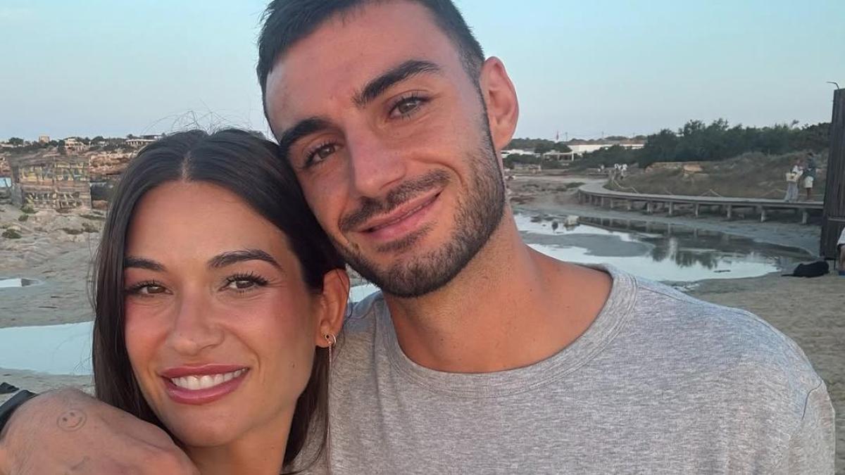 así se escribió la historia de amor de Estela Grande con el futbolista Juan Iglesias, el padre de los bebés que espera