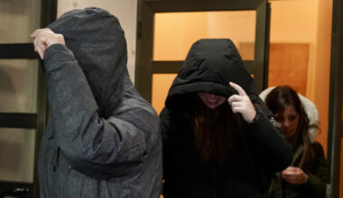 Los jóvenes de la Comisión de Fiestas de Villamanín explican entre lágrimas qué pasó con el taco 'fantasma' de El Gordo