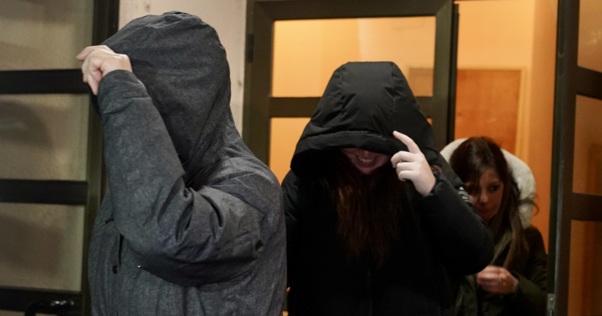 Los jóvenes de la Comisión de Fiestas de Villamanín explican entre lágrimas qué pasó con el taco 'fantasma' de El Gordo