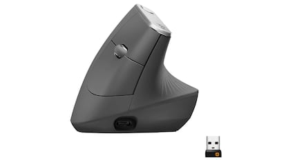 cyber monday descuentos: ratón ergonómico con un ángulo vertical que reduce la fatiga de la mano.