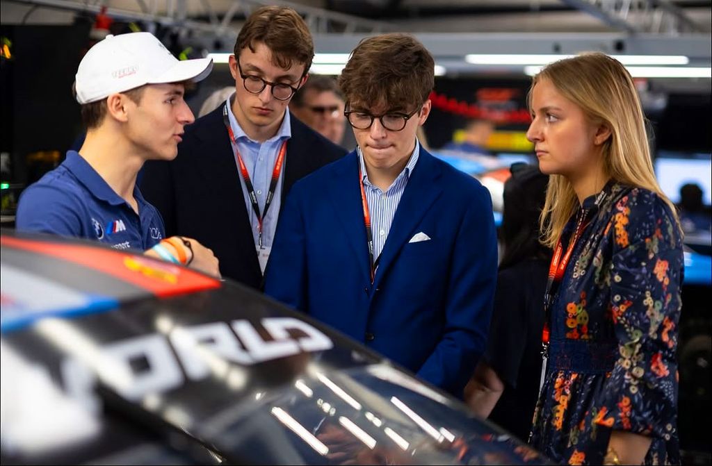 Nicolas, Aymeric y Louise de Bélgica, en el circuito de Spa