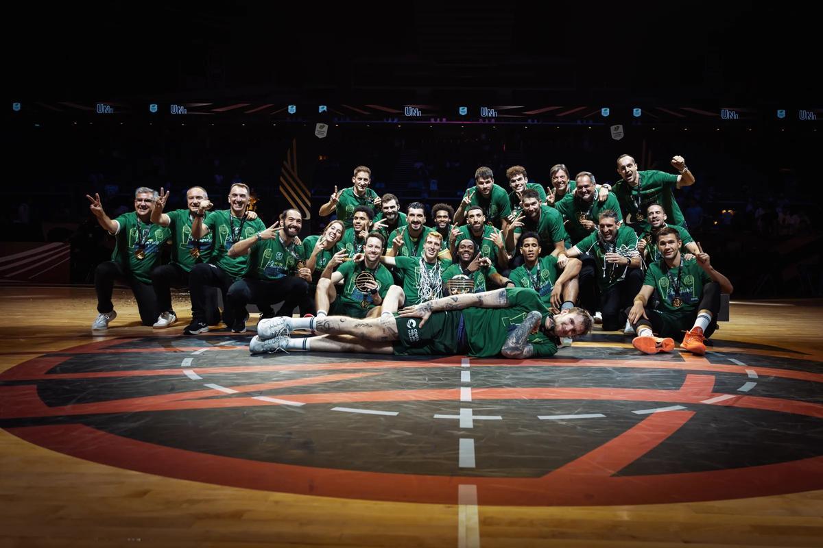 El Unicaja vuelve a ser campeón intercontinental.