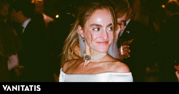 su boda de Navidad con vestido de Prada en una fecha señalada