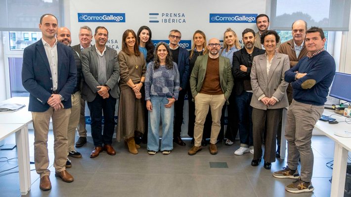 710x400gal Prensa Ibérica recibe a Dircom Galicia en la sede de El Correo Gallego