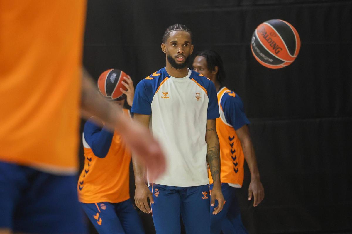 Jean Montero, en uno de los últimos entrenamientos del Valencia Basket en el Roig Arena.