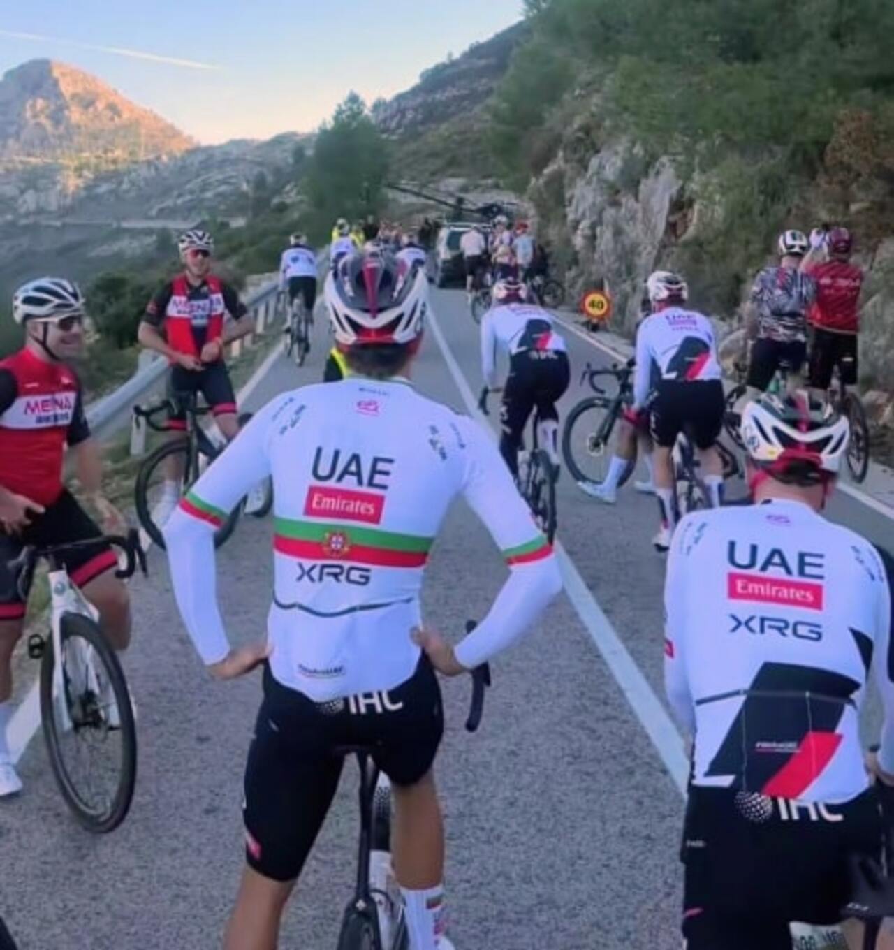 La Marina Alta, meca invernal del ciclismo mundial: entre el prestigio y la saturación