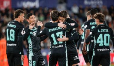 Rodrigo Riquelme celebra su gol al Torrent (Foto: EFE)