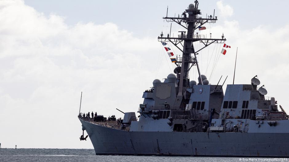 EE.UU. persigue tercer petrolero cerca de Venezuela – DW – 21/12/2025