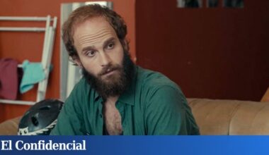 Es una de las mejores series de HBO Max, y narra la vida neoyorquina a través de los ojos de un 'camello'