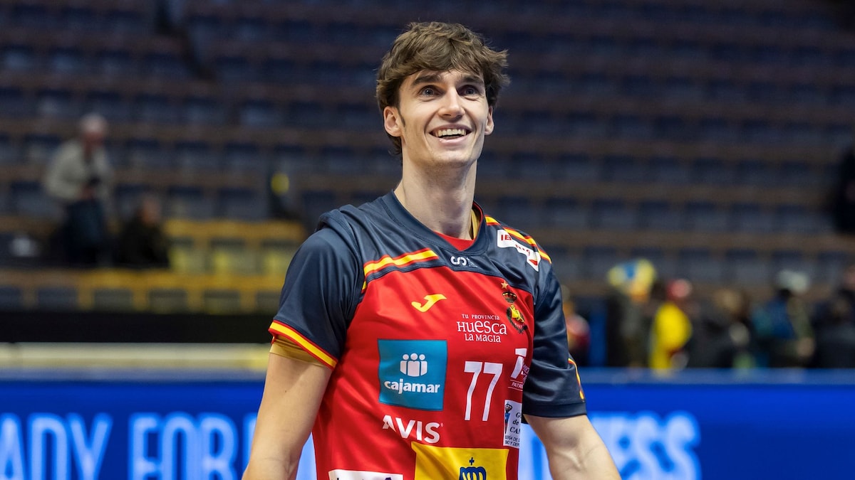 Pablo Urdangarin cumple 25 enamorado, centrado y tras los pasos de su padre