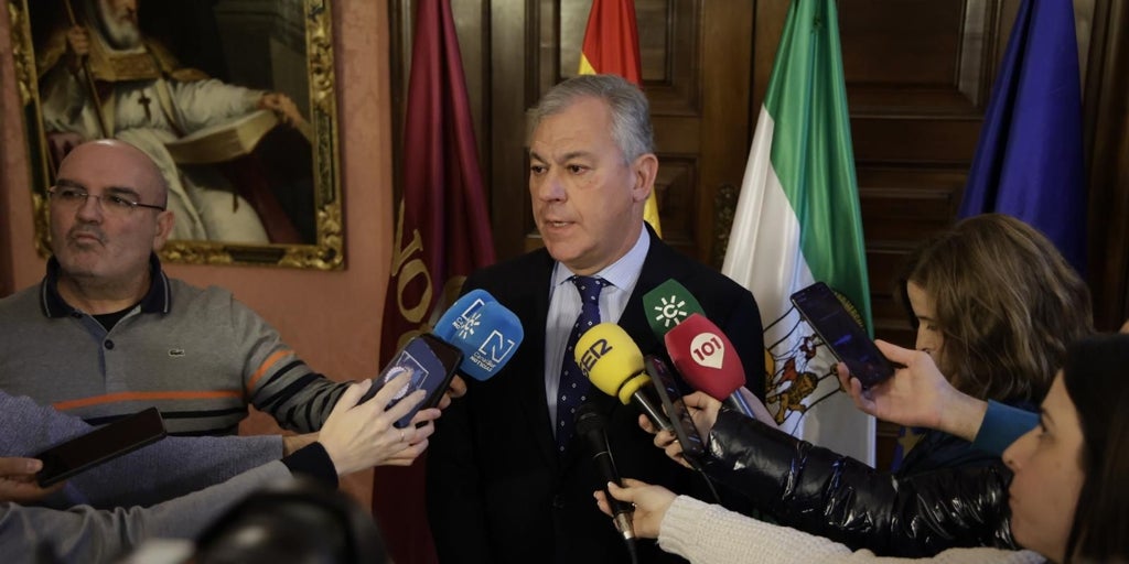 El alcalde pacta con la Policía Local de Sevilla una solución al conflicto por el Plan de Navidad