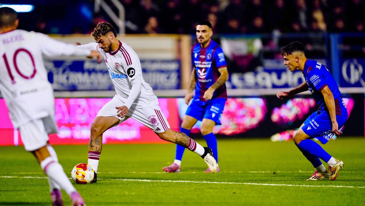 Extremadura 1-2 Sevilla: La ceguera del VAR y Nyland evitan otro lío para Almeyda