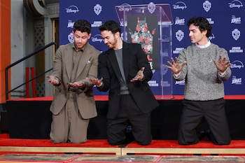 Nick, Joe y Kevin Jonas