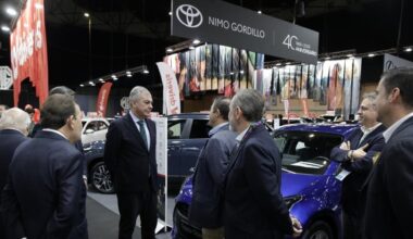 El Salón del Motor inaugura su XV edición tras su aplazamiento obligado por el temporal en Sevilla