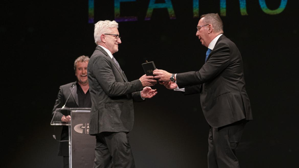 Los Teatros del Canal de la Comunidad de  Madrid reciben la Medalla de Honor de la  Academia de las Artes Escénicas de España